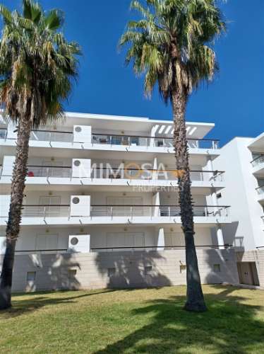 Apartamento T1 com Vista Parcial Mar – Marina de Lagos