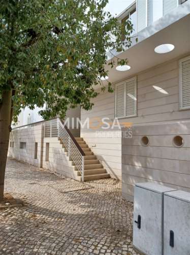 Apartamento T1 com Vista Parcial Mar – Marina de Lagos