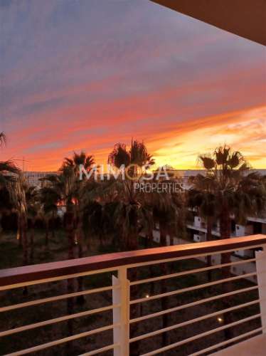 Apartamento T1 com Vista Parcial Mar – Marina de Lagos