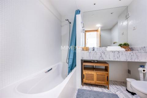 Apartamento T1 com Vista Parcial Mar – Marina de Lagos