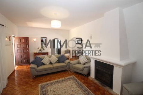 Moradia tradicional T4+1 em Falfeira com vista sobre o mar, Lagos