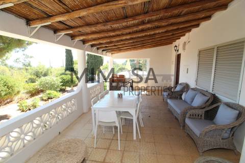 Moradia tradicional T4+1 em Falfeira com vista sobre o mar, Lagos