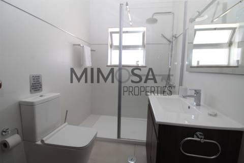 Moradia tradicional T4+1 em Falfeira com vista sobre o mar, Lagos