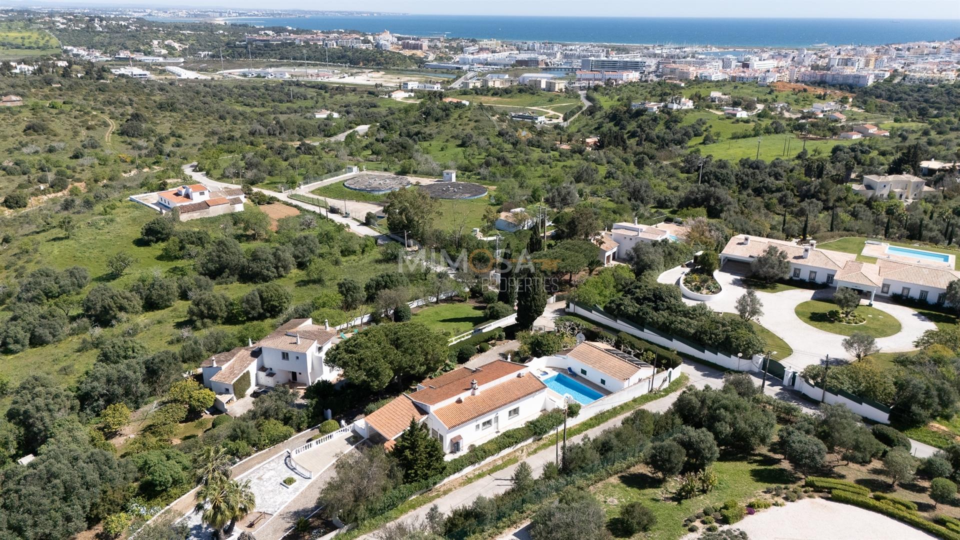 Moradia com Vista Mar, Piscina Aquecida e Anexo a 5 min de Lagos