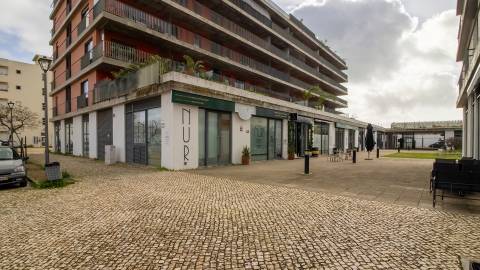 Loja em Localização Central - Junto à Câmara Municipal de Lagos