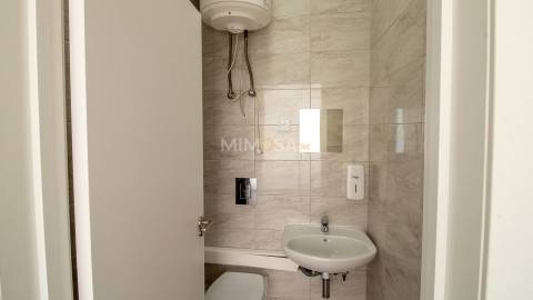 Loja em Localização Central - Junto à Câmara Municipal de Lagos