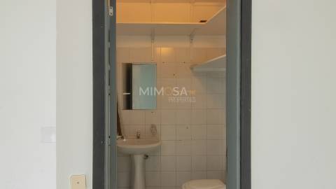 Espaço Comercial em Localização Estratégica no Centro de Lagos