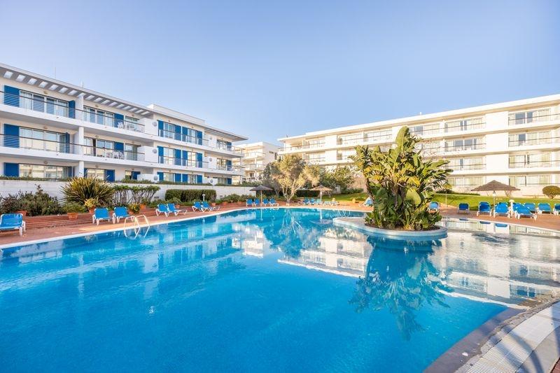 Apartamento T1 com Vista Parcial Mar – Marina de Lagos