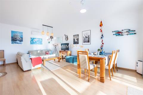 Apartamento T1 com Vista Parcial Mar – Marina de Lagos