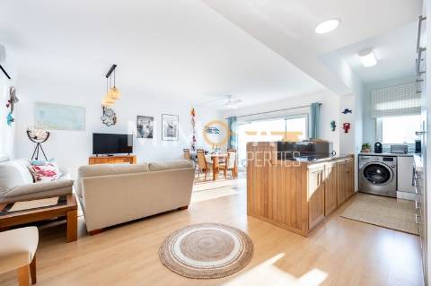 Apartamento T1 com Vista Parcial Mar – Marina de Lagos