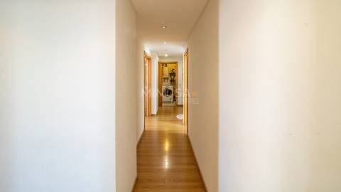 Apartamento T3 Remodelado em Lagos – Excelente Oportunidade