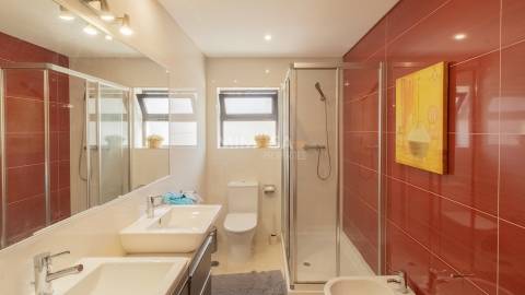 Apartamento T3 Remodelado em Lagos – Excelente Oportunidade