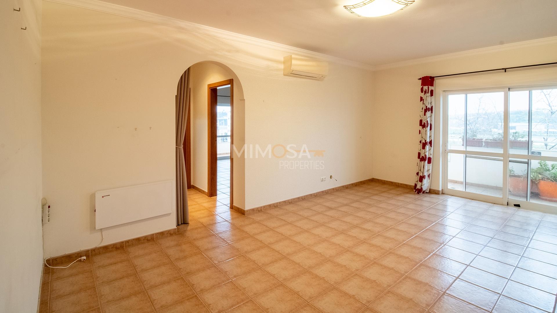 Apartamento T2 com Varanda e Vista para a Ria, Lagos