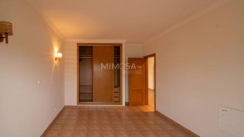 Apartamento T2 com Varanda e Vista para a Ria, Lagos