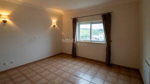 Apartamento T2 com Varanda e Vista para a Ria, Lagos