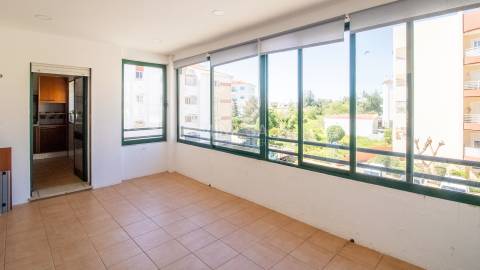 Apartamento T3 virado a Sul junto no centro de Lagos