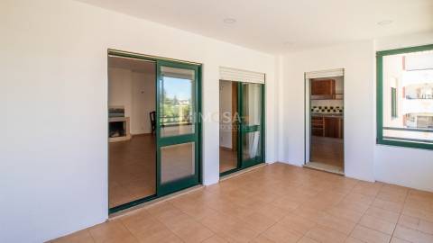 Apartamento T3 virado a Sul junto no centro de Lagos