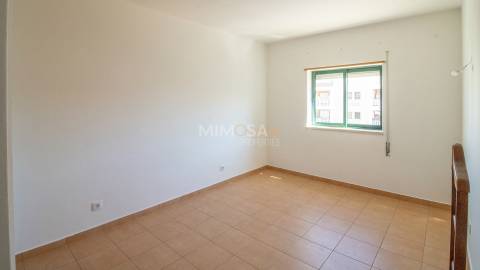 Apartamento T3 virado a Sul junto no centro de Lagos