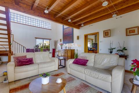 Moradia T3 com Piscina e Vista Mar na Praia da Luz, Lagos