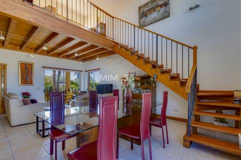 Moradia T3 com Piscina e Vista Mar na Praia da Luz, Lagos