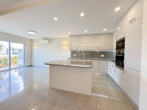 Apartamento T2 no prestigiado Boavista Golf & Spa Resort, em Lagos