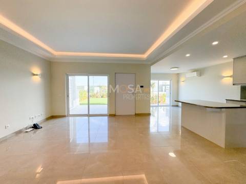 Apartamento T2 no prestigiado Boavista Golf & Spa Resort, em Lagos