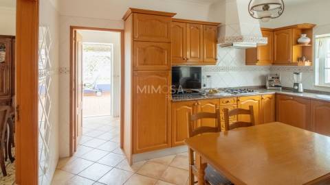 Moradia T3 Exclusiva com piscina a 2 min da Meia Praia – Lagos