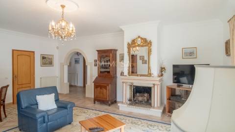 Moradia T3 Exclusiva com piscina a 2 min da Meia Praia – Lagos