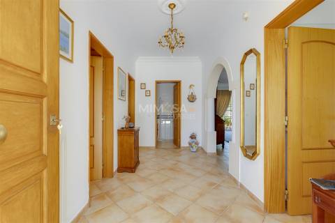 Moradia T3 Exclusiva com piscina a 2 min da Meia Praia – Lagos