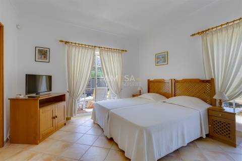 Moradia T3 Exclusiva com piscina a 2 min da Meia Praia – Lagos