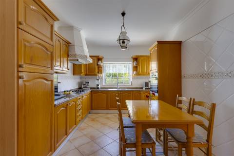 Moradia T3 Exclusiva com piscina a 2 min da Meia Praia – Lagos