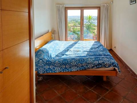 Apartamento T2 com Vista Mar a 5 Minutos da Praia, Burgau