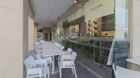Excelente oportunidade – Restaurante totalmente equipado em Lagos