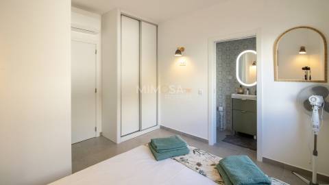 T2 Duplex Renovado com Vista Mar | 100m da Praia da Luz