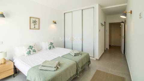 T2 Duplex Renovado com Vista Mar | 100m da Praia da Luz