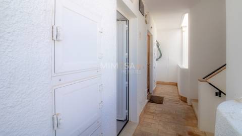 T2 Duplex Renovado com Vista Mar | 100m da Praia da Luz