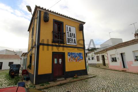 Espaço comercial para restaurante / bar - Barão de S. João