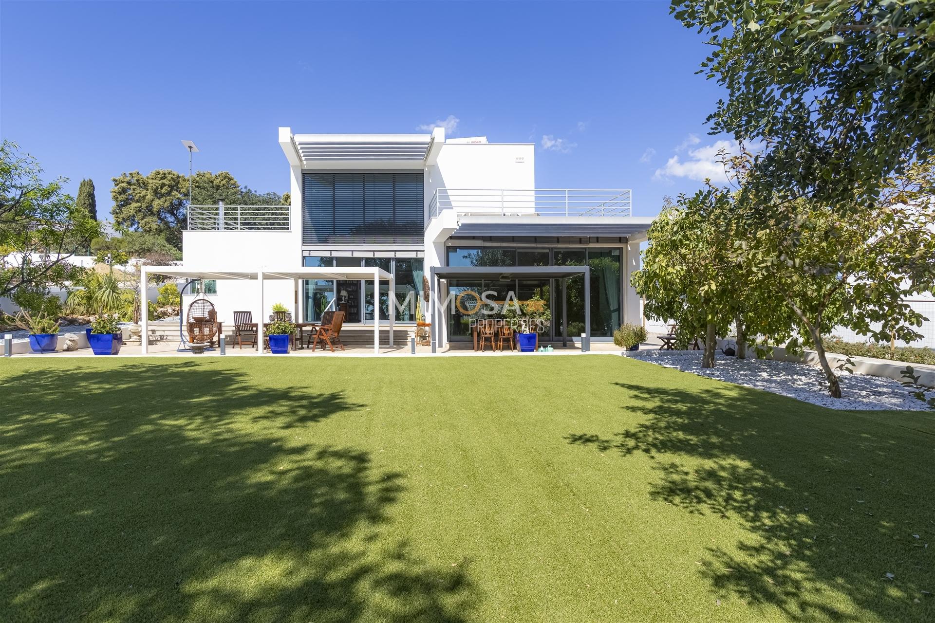 Moradia T5 de Luxo em Monte Canelas, Portimão