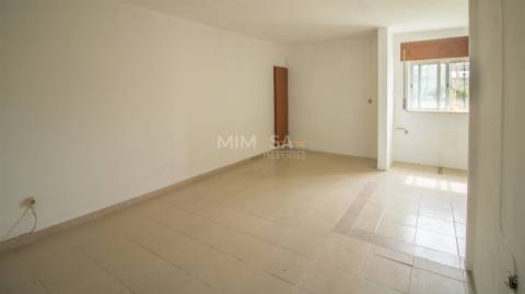 Quinta Algarvia com Elevado Potencial – Lagos (5 min do Centro)