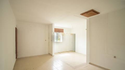 Quinta Algarvia com Elevado Potencial – Lagos (5 min do Centro)