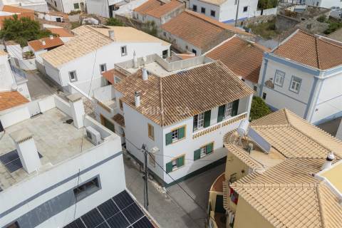Moradia T4 com Garagem em Espiche, Praia da Luz, Lagos