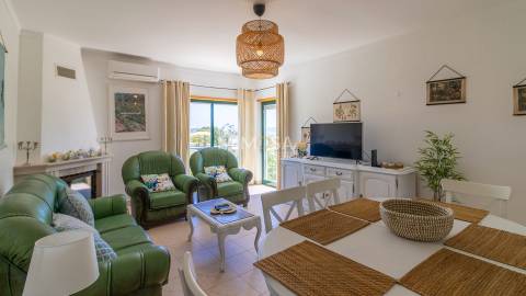 Apartamento T2 arrendamento anual Meia Praia