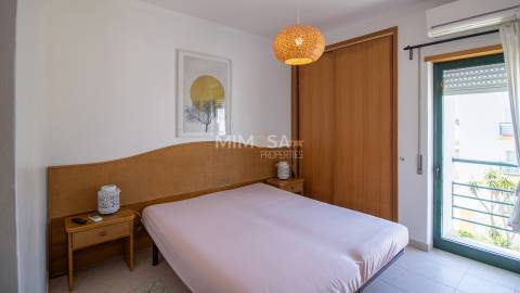 Apartamento T2 arrendamento anual Meia Praia