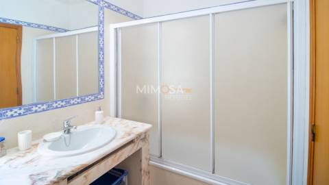 Apartamento T2 arrendamento anual Meia Praia