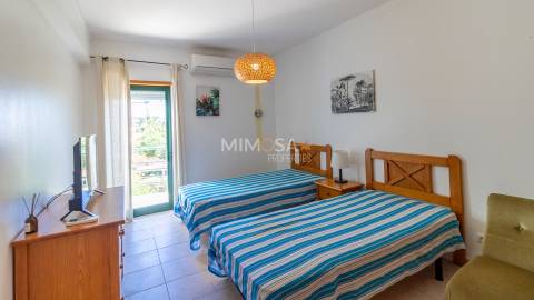 Apartamento T2 arrendamento anual Meia Praia