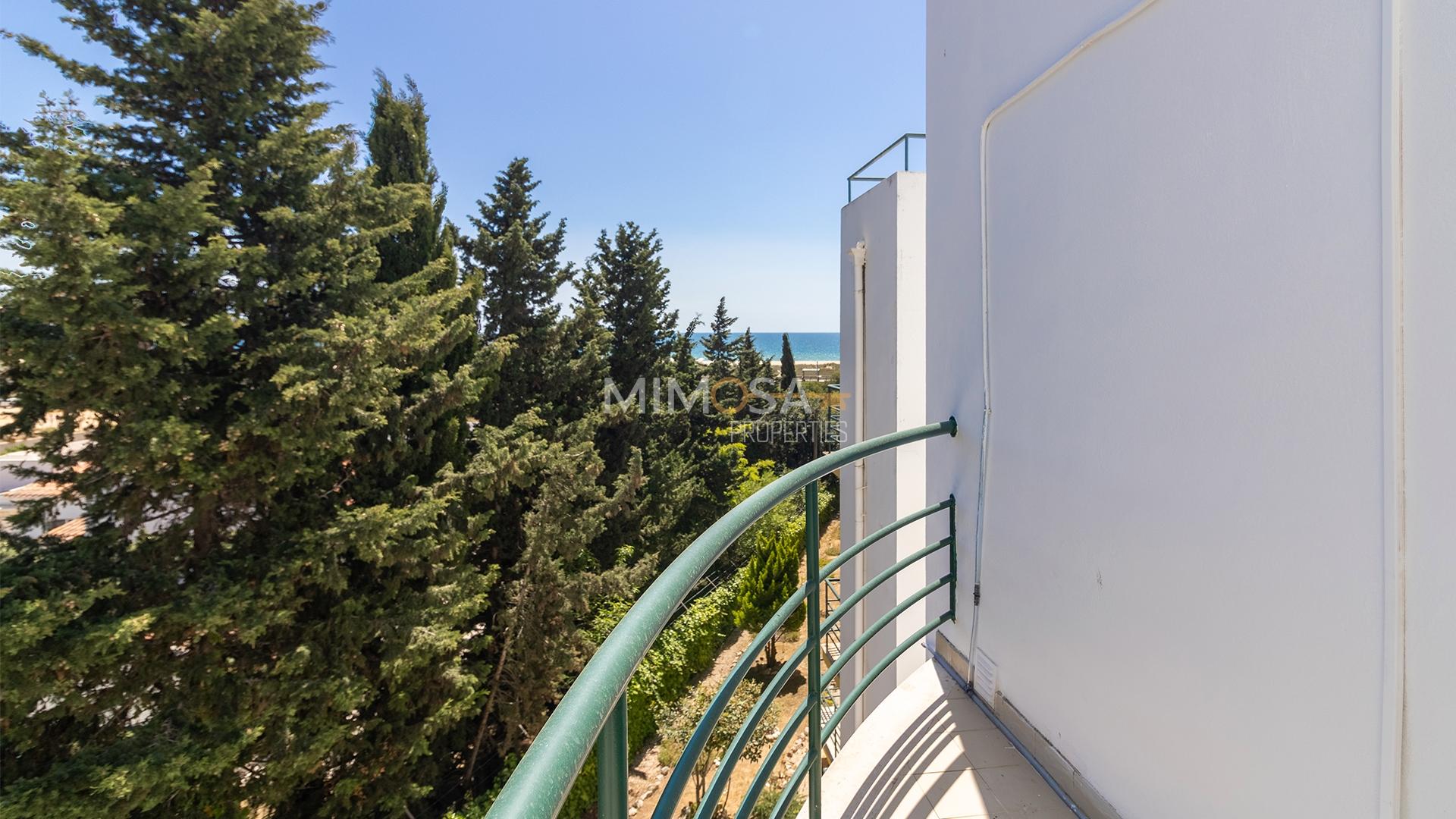 Apartamento T2 arrendamento anual Meia Praia