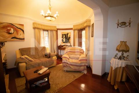 Moradia T3+3- Senhora da Saúde - Évora