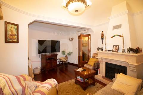 Moradia T3+3- Senhora da Saúde - Évora