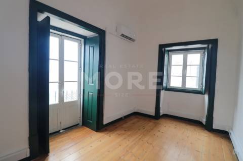 Prédio localizado no Centro Historico de Évora