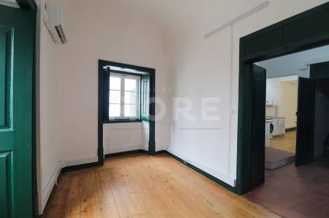 Prédio localizado no Centro Historico de Évora